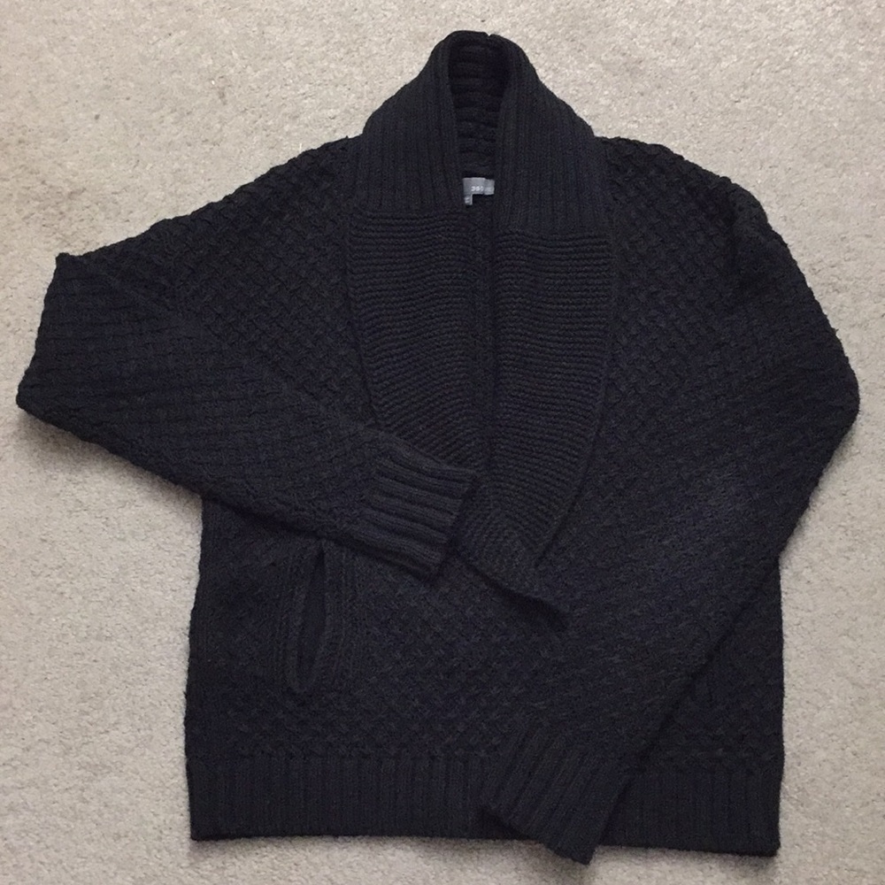 360 100% cotton cable knit sweater size XS